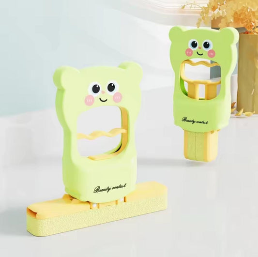 Portable Mini Self-Squeeze Sponge Desktop Mop Featuring a Cartoon Bear Design.