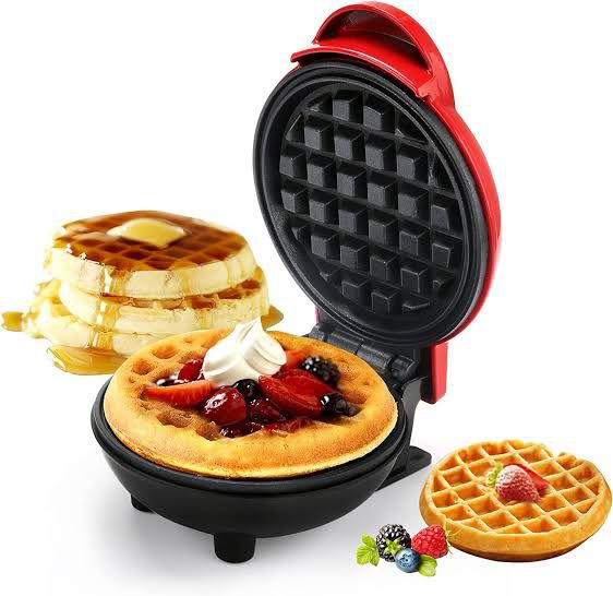 Mini Waffle Maker Round Small Non-Stick Waffle Maker Belgian Waffle Maker Retro Waffle Maker Household Pancake Maker for Classic Waffles Children's Birthday Christmas